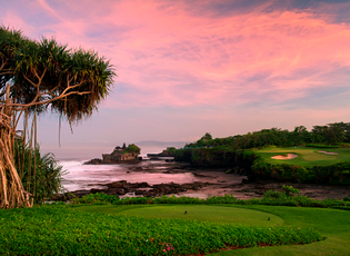 7th-tee-shot-at-Nirwana-Bali-Golf-Club-at-Pan-Pacific-Nirwana-Bali-Resort